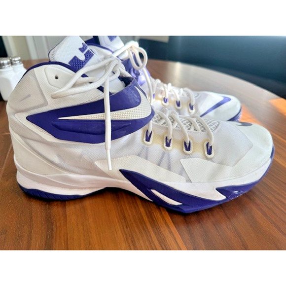 Nike Lebron Zoom VIII TB SIZE 16 White And Purple Sneakers Kicks 330/503 - Picture 8 of 16